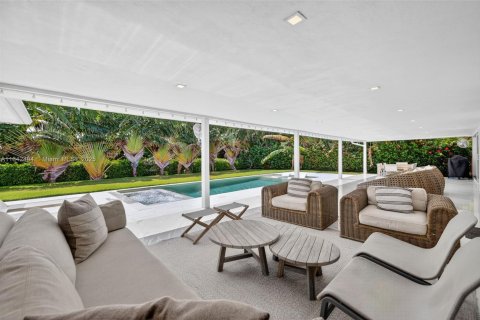 Casa en venta en Hallandale Beach, Florida, 5 dormitorios, 269.32 m2 № 1836435 - foto 19