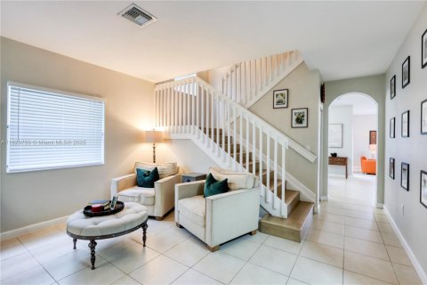 House in Homestead, Florida 4 bedrooms № 1779305 - photo 9