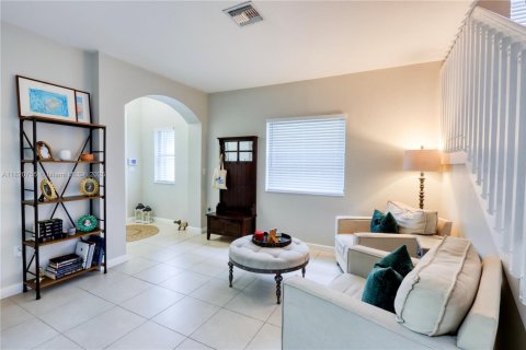 House in Homestead, Florida 4 bedrooms № 1779305 - photo 8