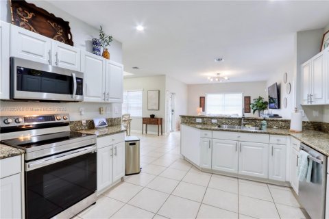 House in Homestead, Florida 4 bedrooms № 1779305 - photo 20
