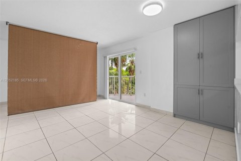 Снять в аренду кондоминиум в Майами, Флорида 1 спальня, 65.96м2, № 2172743 - фото 13