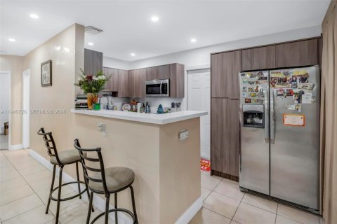 House in West Park, Florida 3 bedrooms, 104.05 sq.m. № 1997799 - photo 5