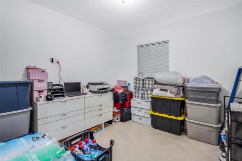 House in West Park, Florida 3 bedrooms, 104.05 sq.m. № 1997799 - photo 13