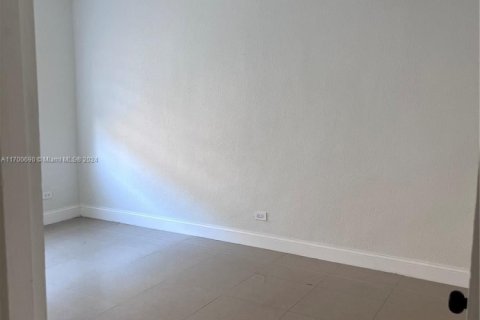Condominio en venta en Miami, Florida, 2 dormitorios, 60.76 m2 № 1865011 - foto 4