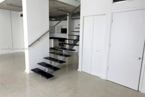 Condo in Miami, Florida  № 1991175 - photo 8