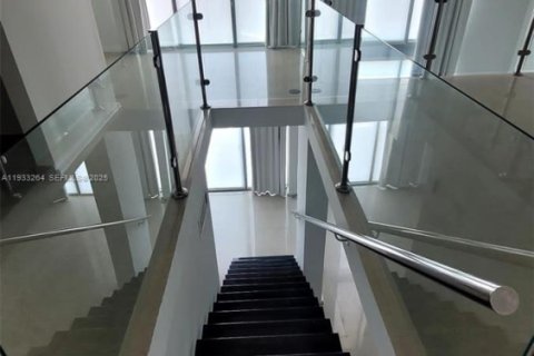 Condo in Miami, Florida  № 1991175 - photo 13