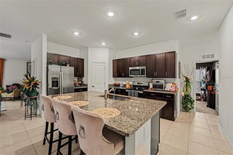 Casa en venta en Lakeland, Florida, 4 dormitorios, 171.87 m2 № 2204133 - foto 4