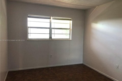 Купить кондоминиум в Майами, Флорида 2 спальни, 122.35м2, № 1970722 - фото 13