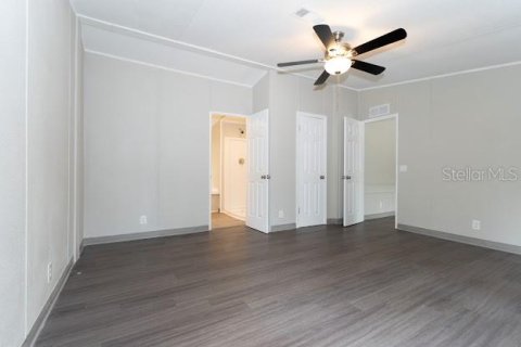 Apartment in New Port Richey, Florida 4 bedrooms, 165.55 sq.m. № 1865906 - photo 10