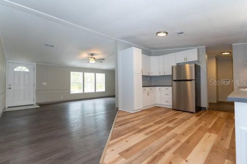 Apartment in New Port Richey, Florida 4 bedrooms, 165.55 sq.m. № 1865906 - photo 5