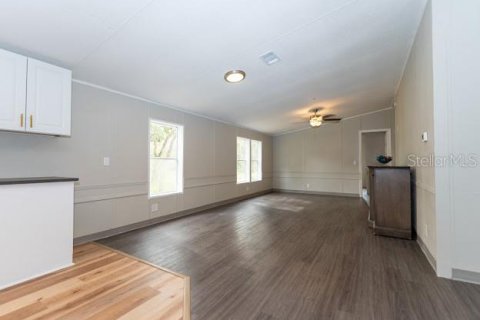 Apartment in New Port Richey, Florida 4 bedrooms, 165.55 sq.m. № 1865906 - photo 7