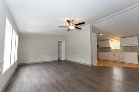 Apartment in New Port Richey, Florida 4 bedrooms, 165.55 sq.m. № 1865906 - photo 3