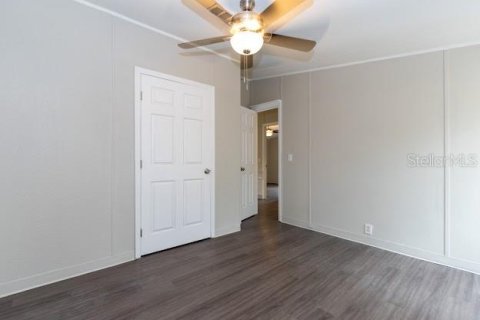 Apartment in New Port Richey, Florida 4 bedrooms, 165.55 sq.m. № 1865906 - photo 15
