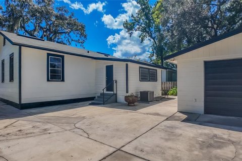 House in Jacksonville, Florida 3 bedrooms, 109.25 sq.m. № 1899876 - photo 15