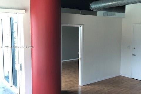 Condo in Miami, Florida, 2 bedrooms  № 1960531 - photo 3