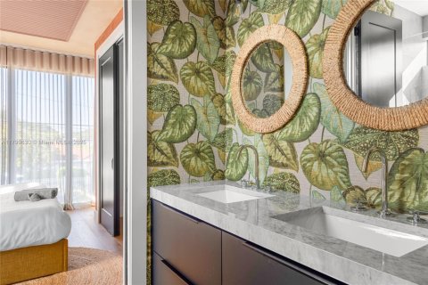 Снять в аренду таунхаус в Майами, Флорида 3 спальни, 161.65м2, № 1959452 - фото 13