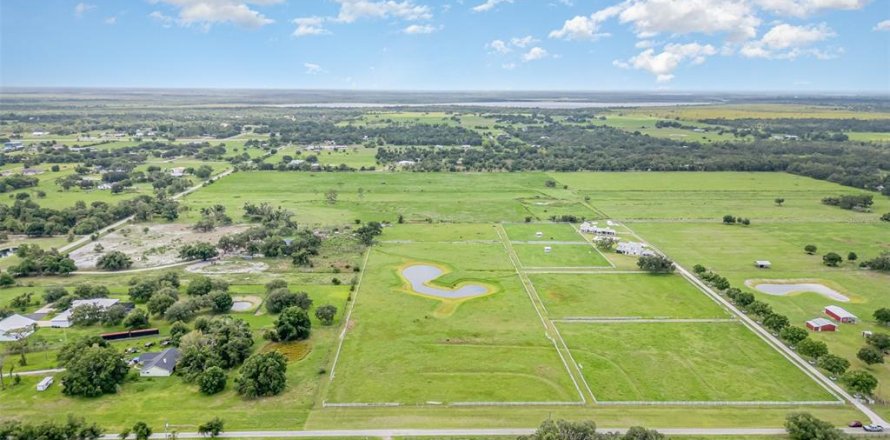 Land in Sarasota, Florida № 1784637