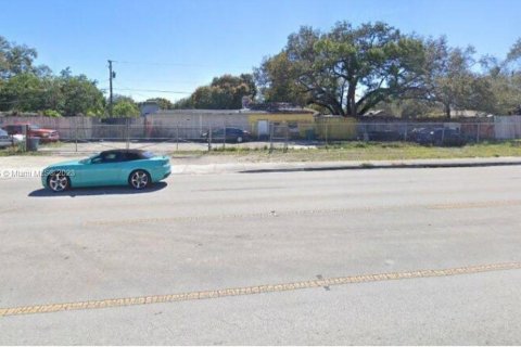 Casa en Miami, Florida 1 dormitorio, 45.43 m2 № 2077255