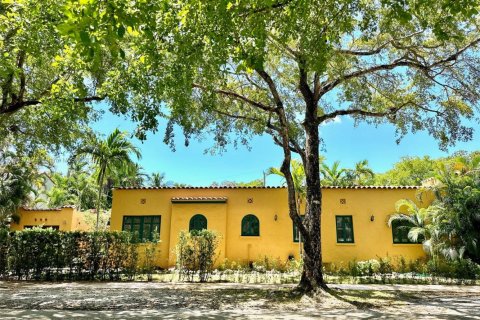 Casa en venta en Coral Gables, Florida, 3 dormitorios, 211.54 m2 № 2000210 - foto 3