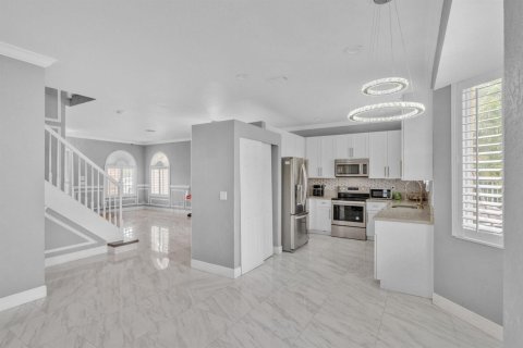 Villa ou maison à vendre à Royal Palm Beach, Floride: 4 chambres, 191.19 m2 № 2262016 - photo 6