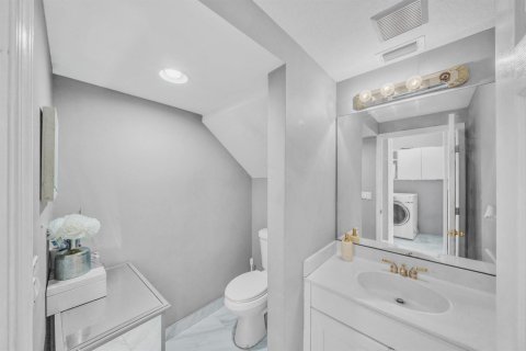 Villa ou maison à vendre à Royal Palm Beach, Floride: 4 chambres, 191.19 m2 № 2262016 - photo 26