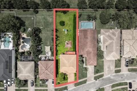 Villa ou maison à vendre à Royal Palm Beach, Floride: 4 chambres, 191.19 m2 № 2262016 - photo 30