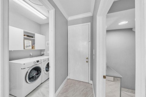 Villa ou maison à vendre à Royal Palm Beach, Floride: 4 chambres, 191.19 m2 № 2262016 - photo 23