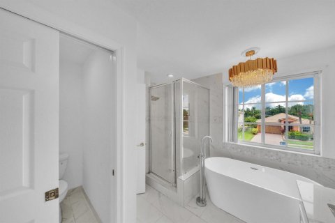 Villa ou maison à vendre à Royal Palm Beach, Floride: 4 chambres, 191.19 m2 № 2262016 - photo 14