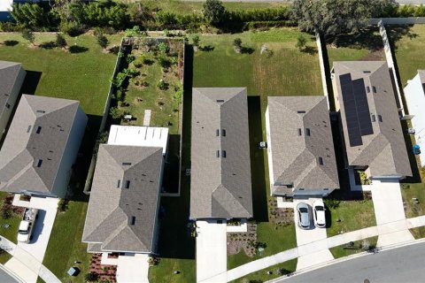House in Davenport, Florida 3 bedrooms, 150.97 sq.m. № 2235544 - photo 12