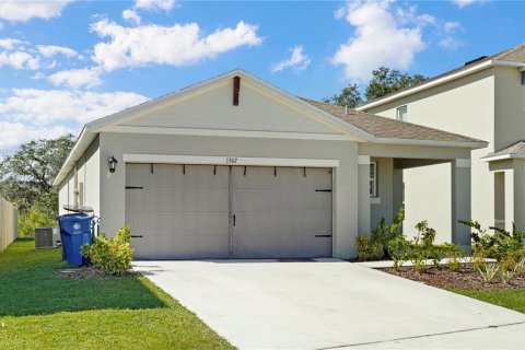 House in Davenport, Florida 3 bedrooms, 150.97 sq.m. № 2235544 - photo 2