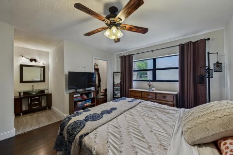 Condominio en venta en Coconut Creek, Florida, 2 dormitorios, 102.19 m2 № 2085073 - foto 23