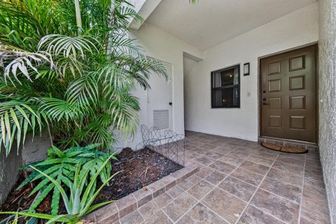Condominio en Coconut Creek, Florida, 2 dormitorios  № 2085073