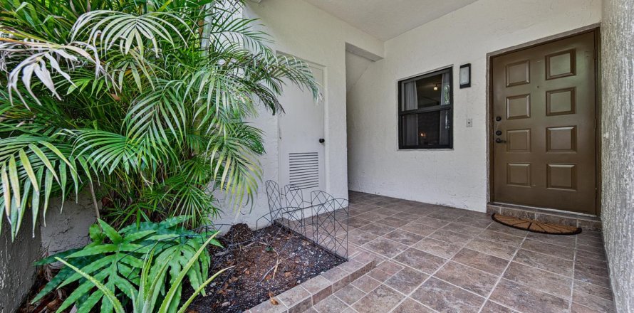 Condominio en Coconut Creek, Florida, 2 dormitorios  № 2085073