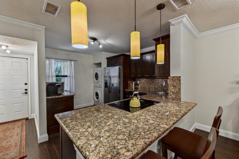 Condominio en venta en Coconut Creek, Florida, 2 dormitorios, 102.19 m2 № 2085073 - foto 18
