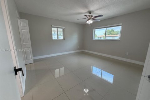Villa ou maison à louer à Cutler Bay, Floride: 4 chambres, 147.25 m2 № 2001142 - photo 22