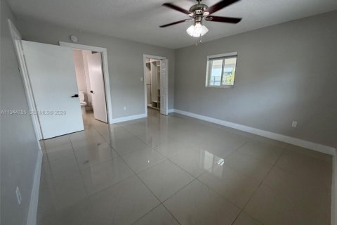 Villa ou maison à louer à Cutler Bay, Floride: 4 chambres, 147.25 m2 № 2001142 - photo 18