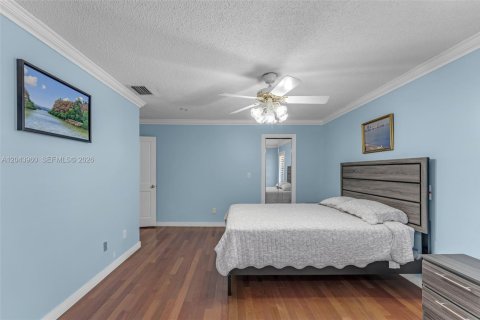 Villa ou maison à louer à Miami, Floride: 5 chambres, 448.72 m2 № 2178254 - photo 23