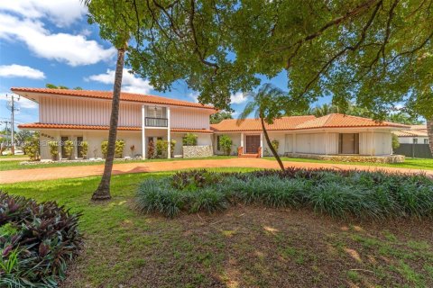 Villa ou maison à louer à Miami, Floride: 5 chambres, 448.72 m2 № 2178254 - photo 8