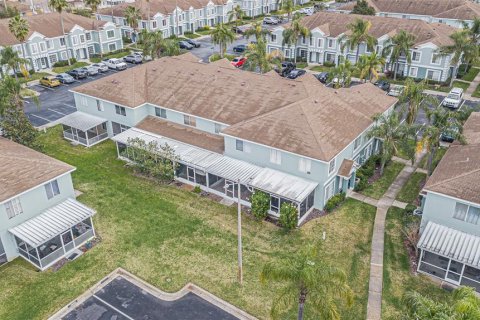 Adosado en alquiler en Brandon, Florida, 2 dormitorios, 148.18 m2 № 1882752 - foto 3