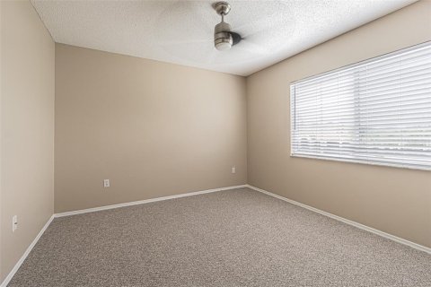 Adosado en alquiler en Brandon, Florida, 2 dormitorios, 148.18 m2 № 1882752 - foto 12