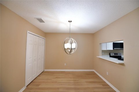 Adosado en alquiler en Brandon, Florida, 2 dormitorios, 148.18 m2 № 1882752 - foto 15