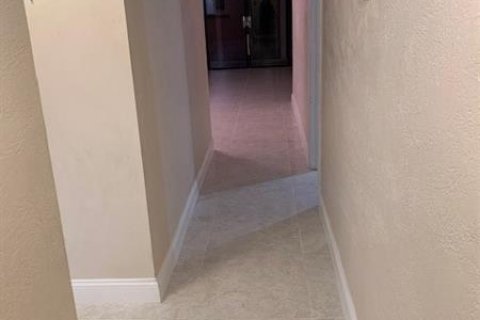 Copropriété à louer à Plantation, Floride: 2 chambres, 112.41 m2 № 2261354 - photo 5