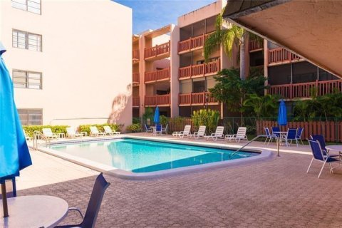 Copropriété à louer à Plantation, Floride: 2 chambres, 112.41 m2 № 2261354 - photo 19