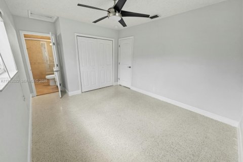 Villa ou maison à vendre à Oakland Park, Floride: 3 chambres, 111.85 m2 № 2049505 - photo 19