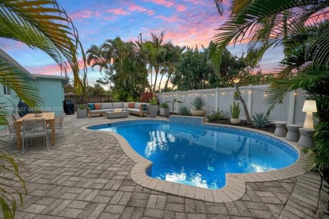 Casa en Oakland Park, Florida 3 dormitorios, 111.85 m2 № 2049505