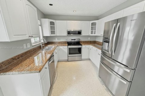 Villa ou maison à vendre à Oakland Park, Floride: 3 chambres, 111.85 m2 № 2049505 - photo 13