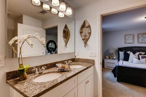 Townhouse in Apopka, Florida 3 bedrooms, 145.67 sq.m. № 1879214 - photo 15