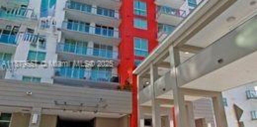 Condo à Doral, Floride, 3 chambres № 1921446