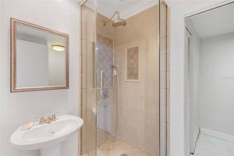 Купить кондоминиум в Клируотер, Флорида 6 комнат, 175.59м2, № 1900121 - фото 28