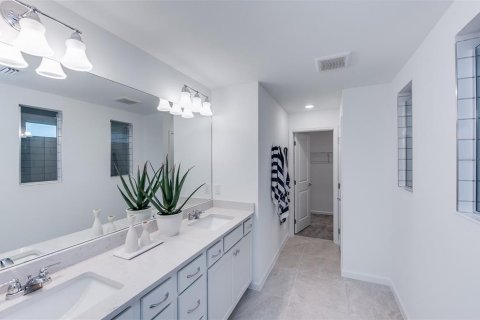 Villa ou maison à vendre à Davenport, Floride: 5 chambres, 242.94 m2 № 2435217 - photo 11